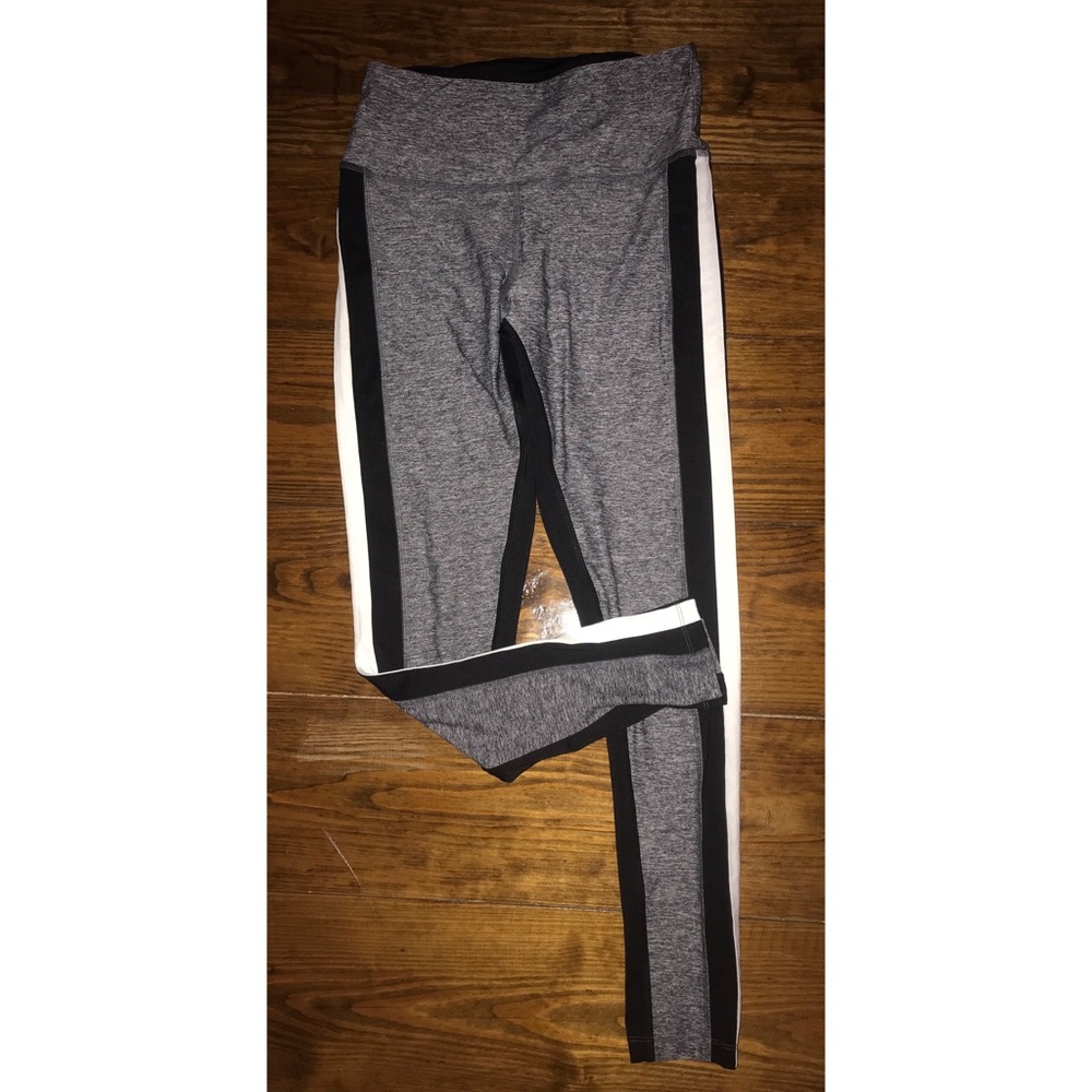 PINK Victoria’s Secret Leggings